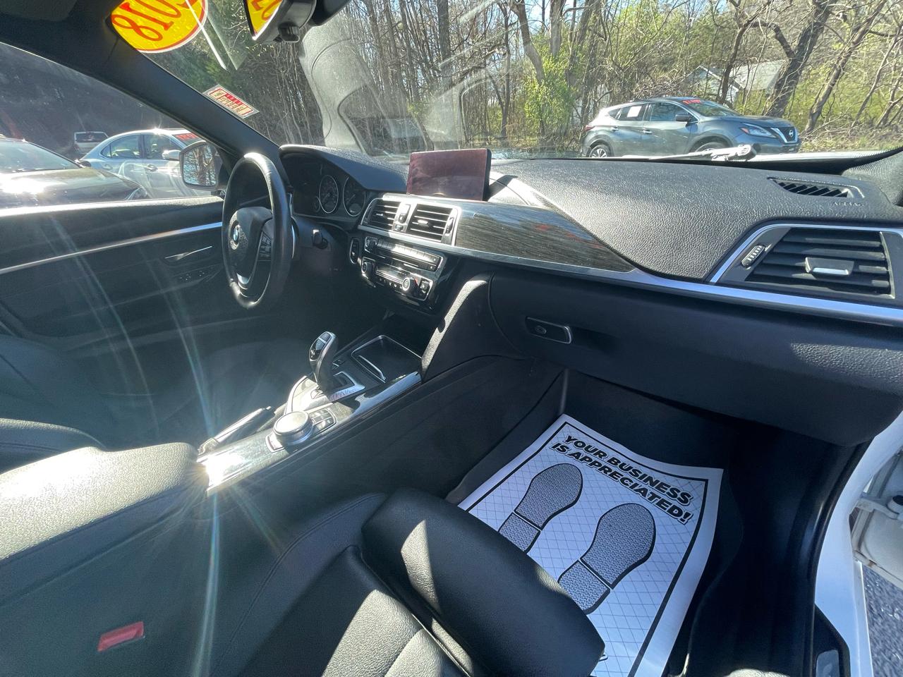 BMW 3-Series 330i xDrive SULEV Sedan 2018