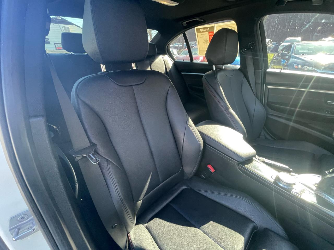 BMW 3-Series 330i xDrive SULEV Sedan 2018