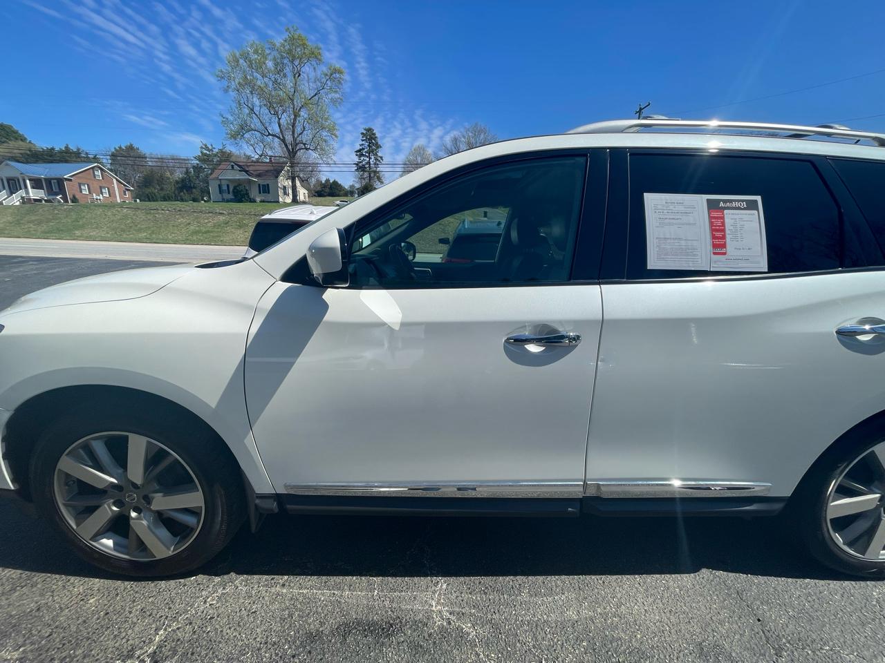 Nissan Pathfinder Platinum 4WD 2016