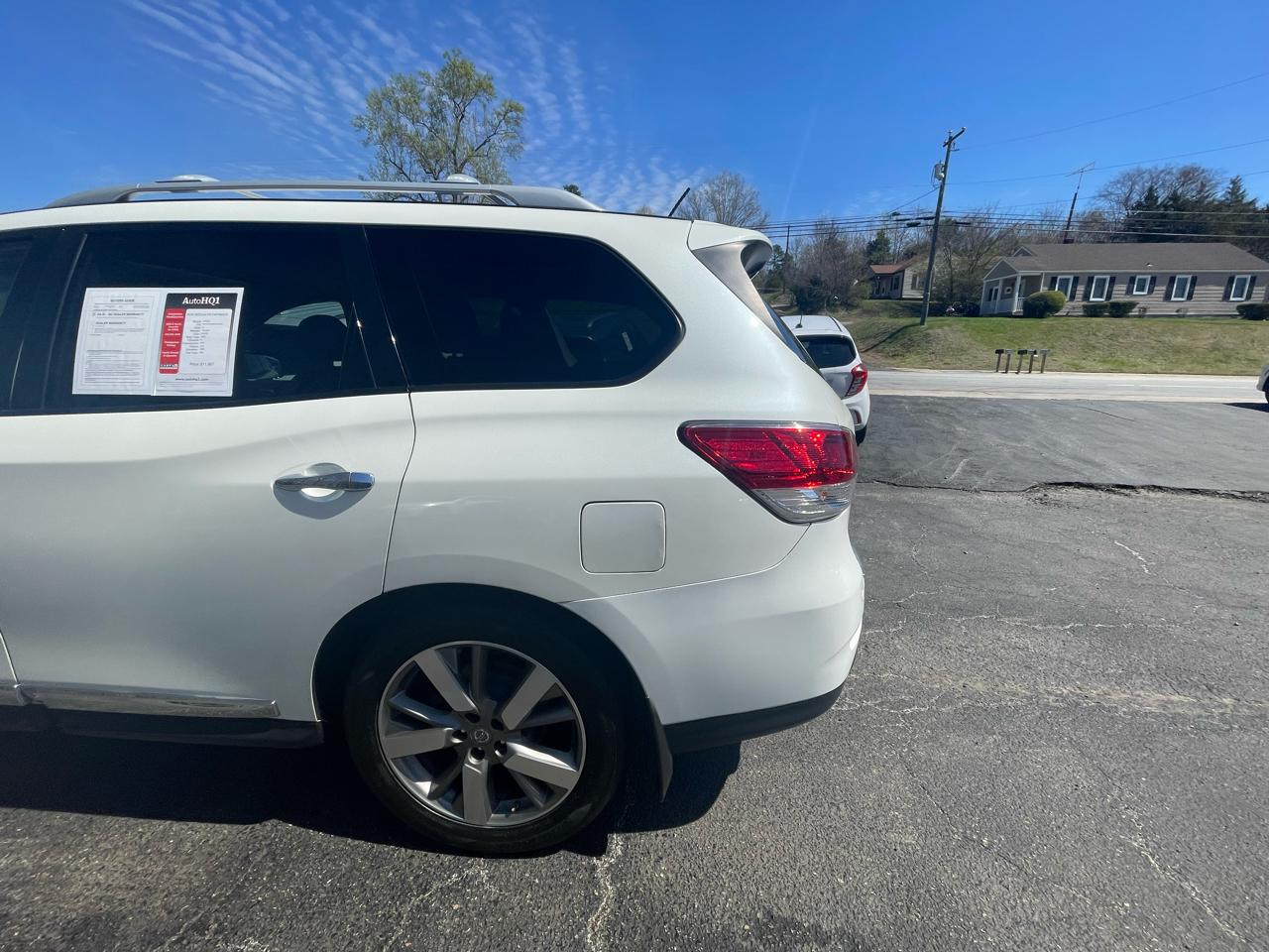 Nissan Pathfinder Platinum 4WD 2016