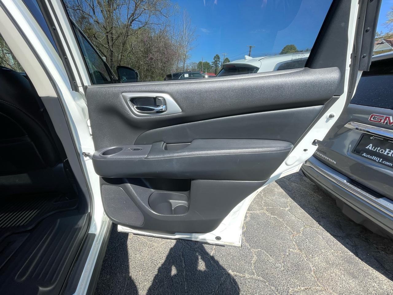 Nissan Pathfinder Platinum 4WD 2016