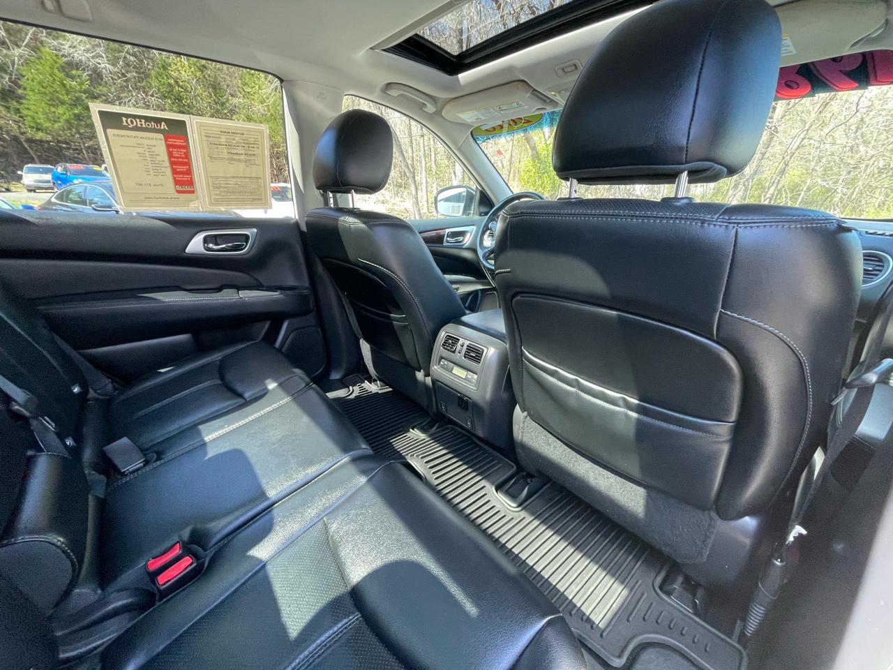 Nissan Pathfinder Platinum 4WD 2016