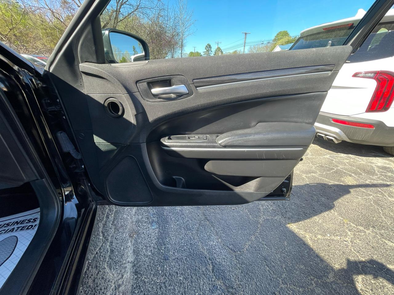 Chrysler 300 Touring AWD 2019