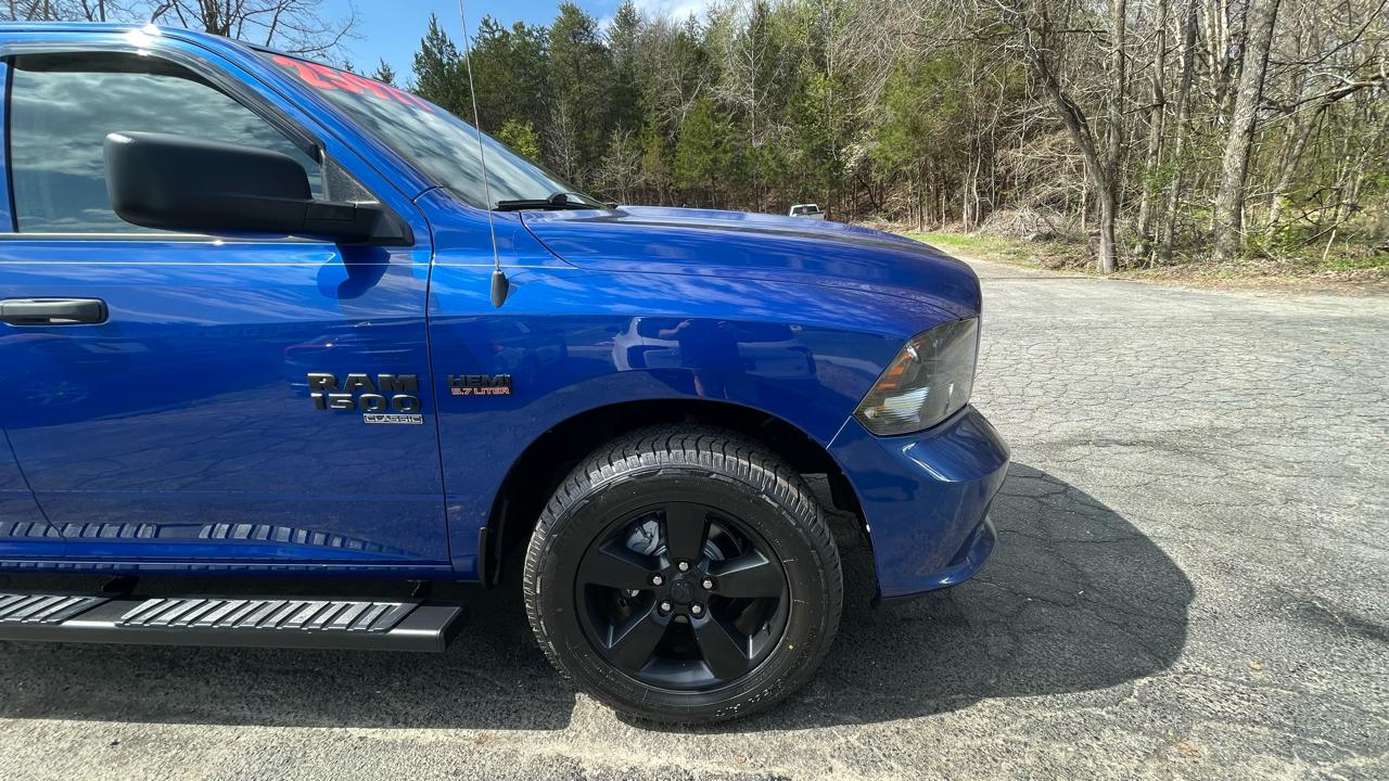RAM 1500 Classic Tradesman Quad Cab 4WD 2019