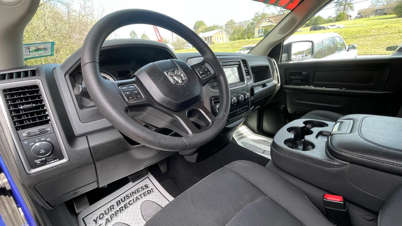 RAM 1500 Classic Tradesman Quad Cab 4WD 2019