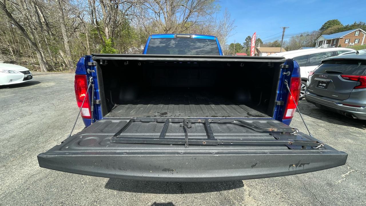 RAM 1500 Classic Tradesman Quad Cab 4WD 2019
