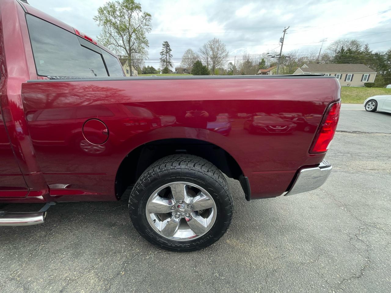 RAM 1500 Classic Big Horn 4x4 Crew Cab 5'7" Box 2019