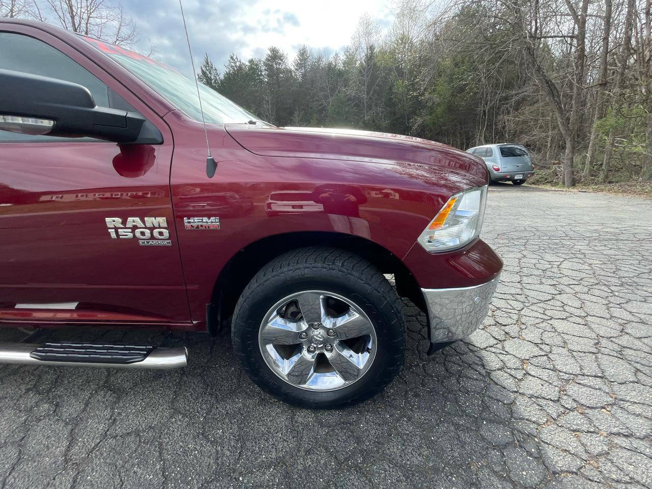 RAM 1500 Classic Big Horn 4x4 Crew Cab 5'7" Box 2019