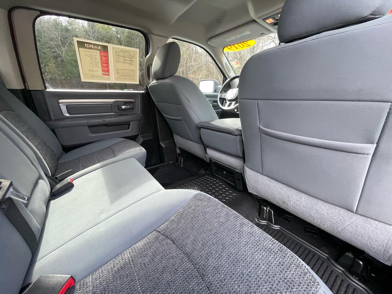 RAM 1500 Classic Big Horn 4x4 Crew Cab 5'7" Box 2019