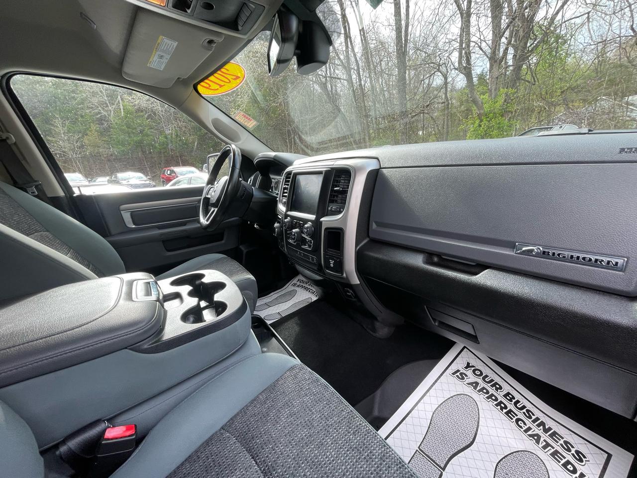 RAM 1500 Classic Big Horn 4x4 Crew Cab 5'7" Box 2019