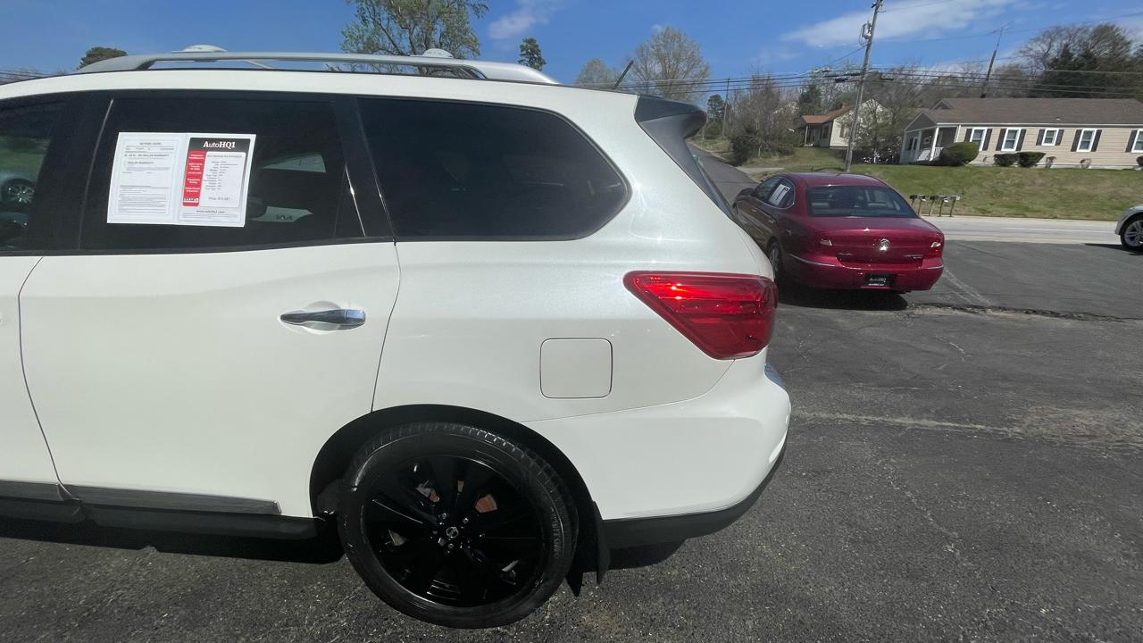 Nissan Pathfinder Platinum 4WD 2017