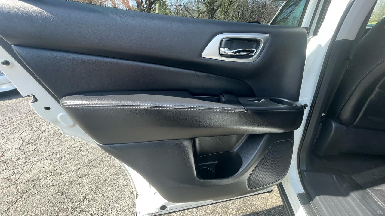 Nissan Pathfinder Platinum 4WD 2017