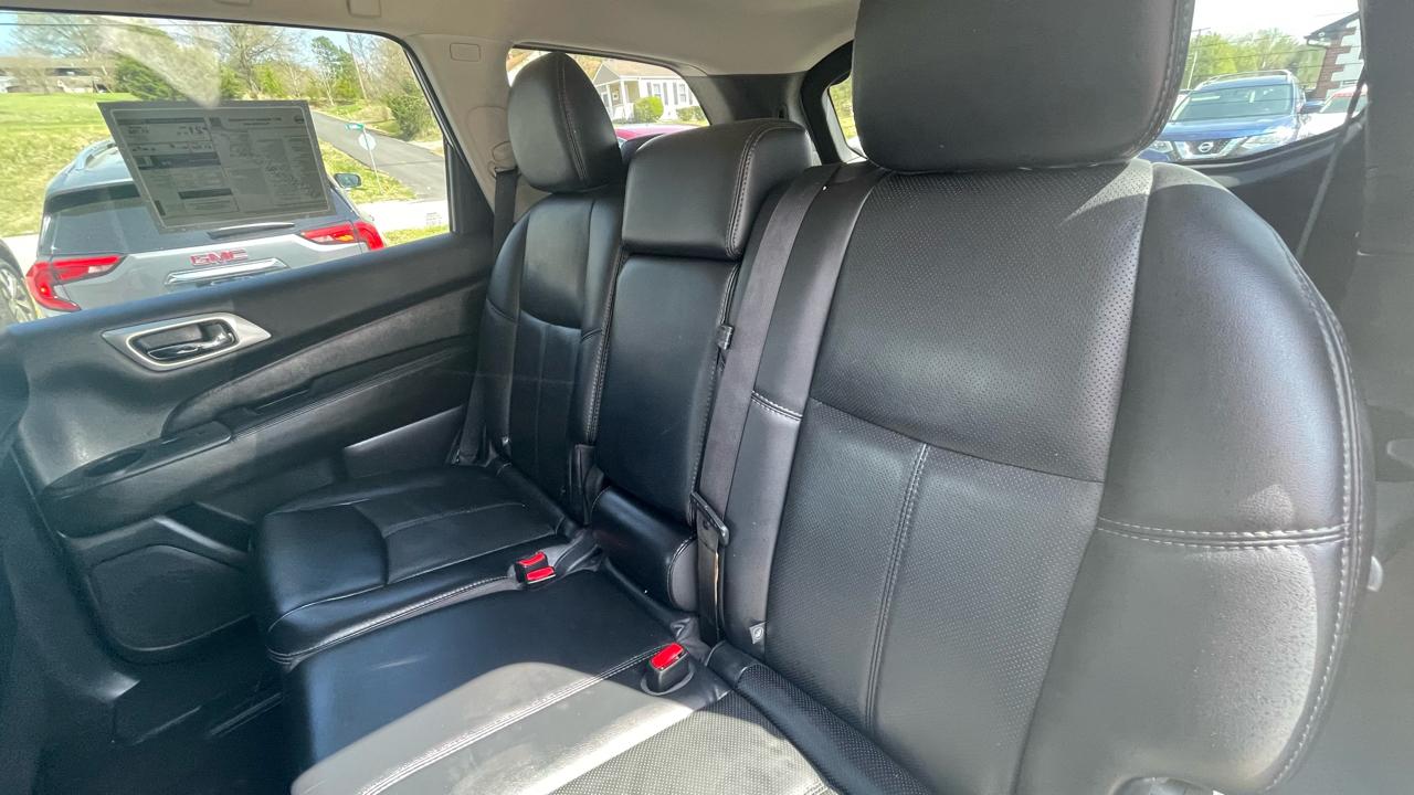 Nissan Pathfinder Platinum 4WD 2017