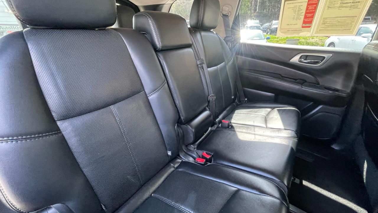 Nissan Pathfinder Platinum 4WD 2017