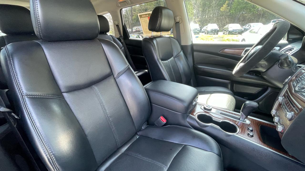 Nissan Pathfinder Platinum 4WD 2017