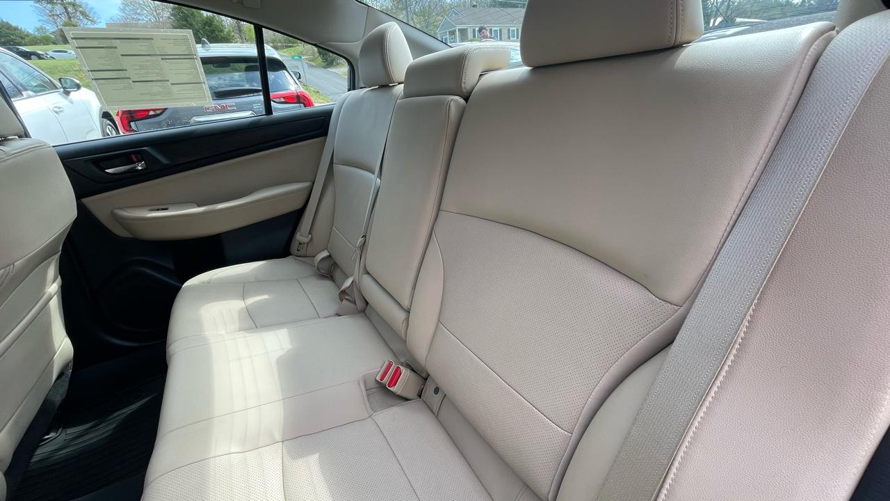 Subaru Legacy 2.5i Limited 2015