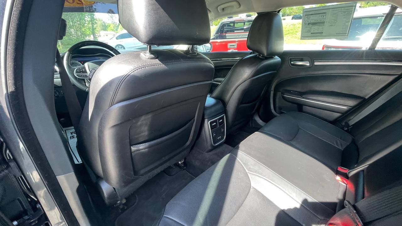 Chrysler 300 Limited AWD 2018