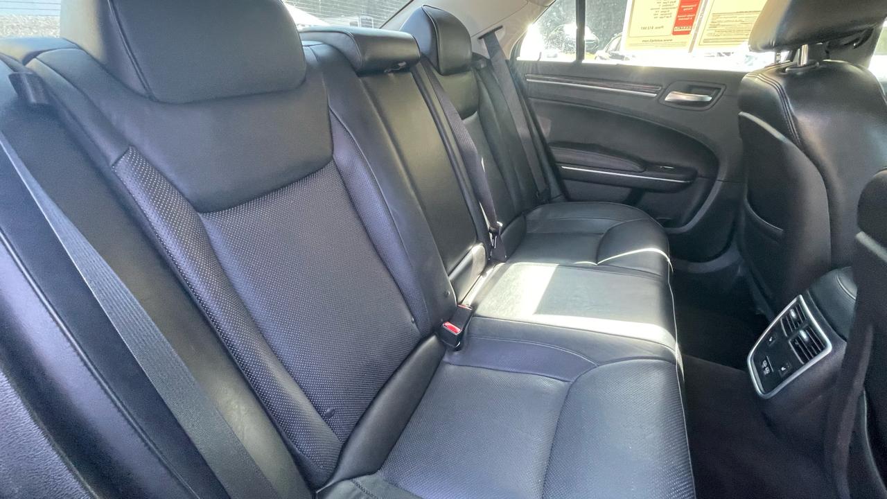 Chrysler 300 Limited AWD 2018