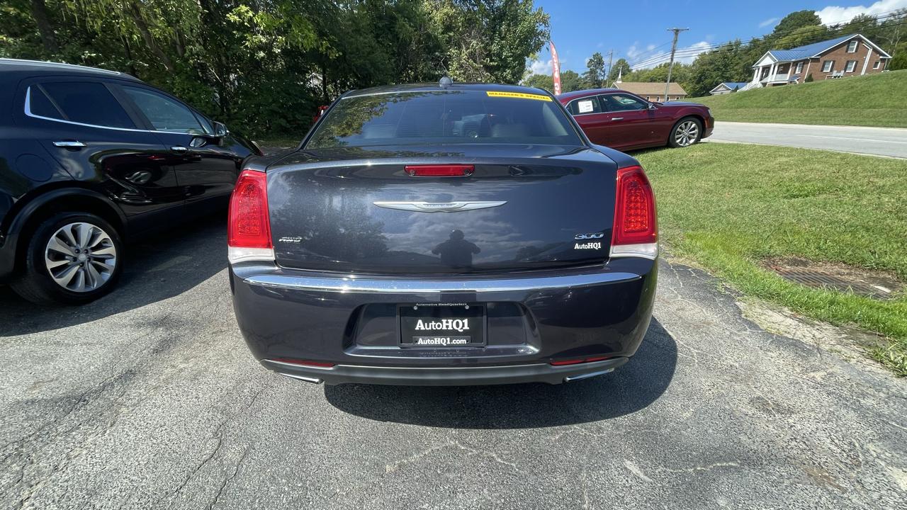 Chrysler 300 Limited AWD 2018
