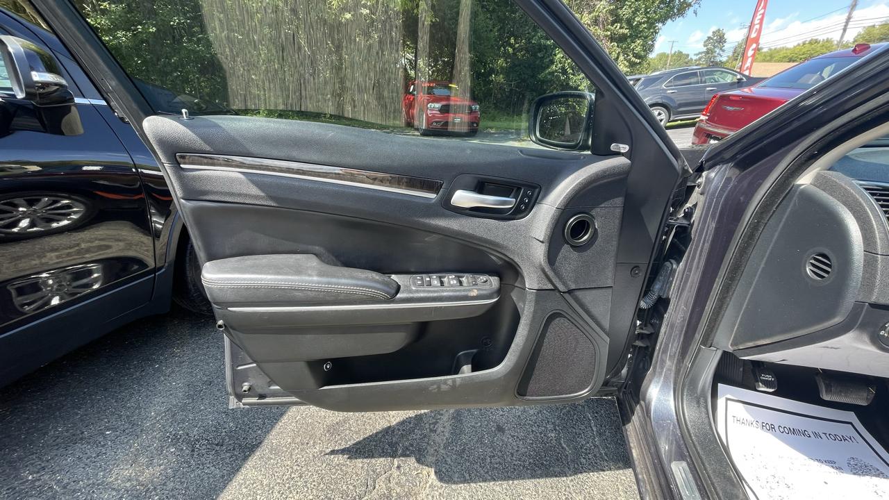 Chrysler 300 Limited AWD 2018