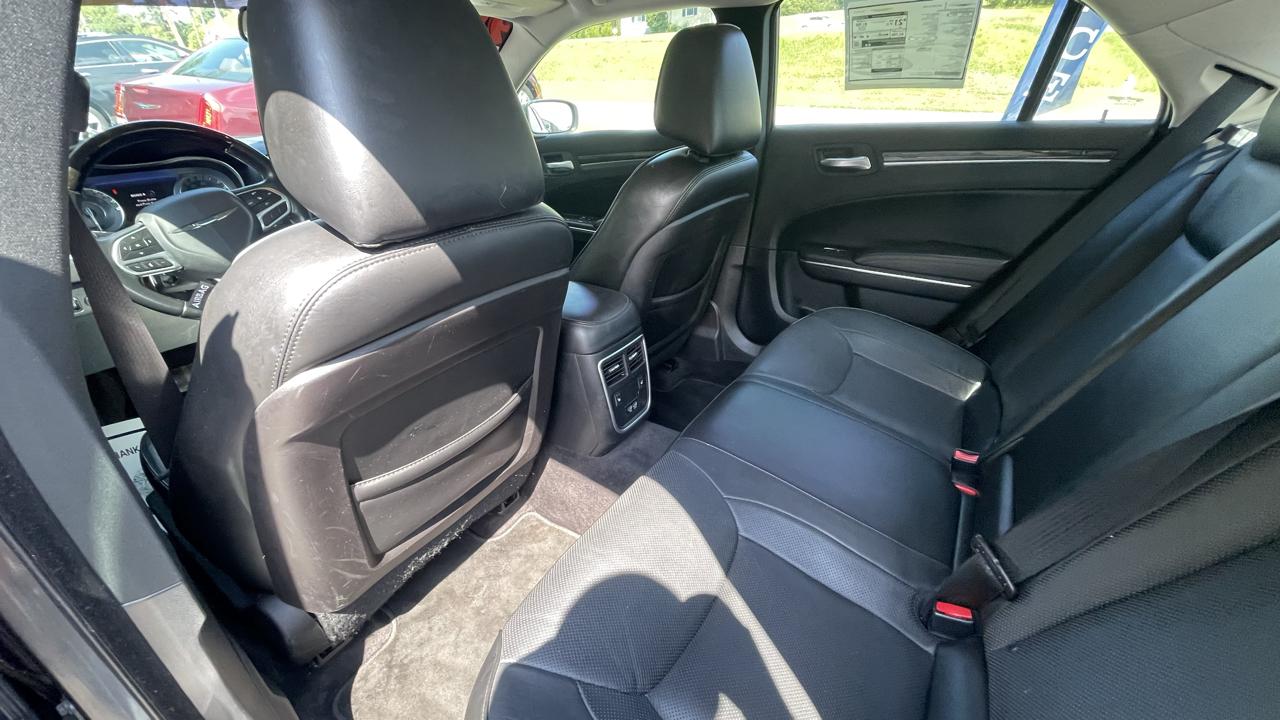 Chrysler 300 Limited AWD 2018