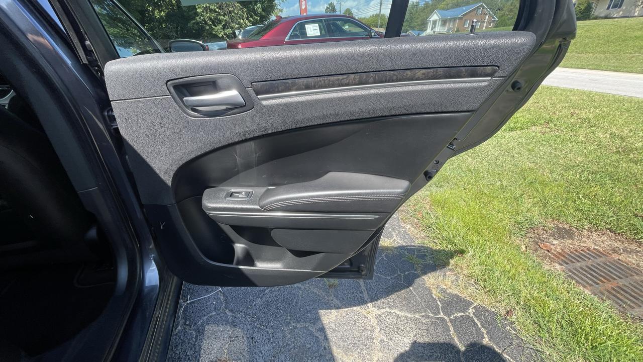Chrysler 300 Limited AWD 2018