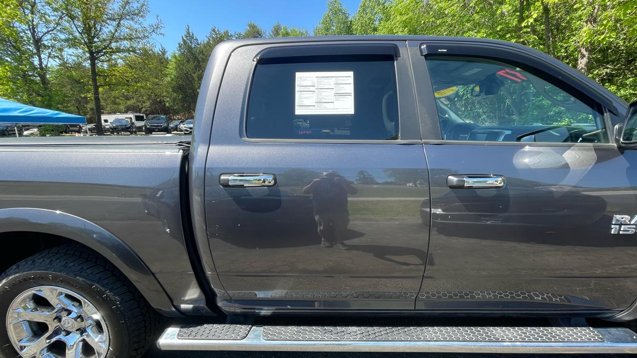 RAM 1500 Laramie Crew Cab SWB 4WD 2016