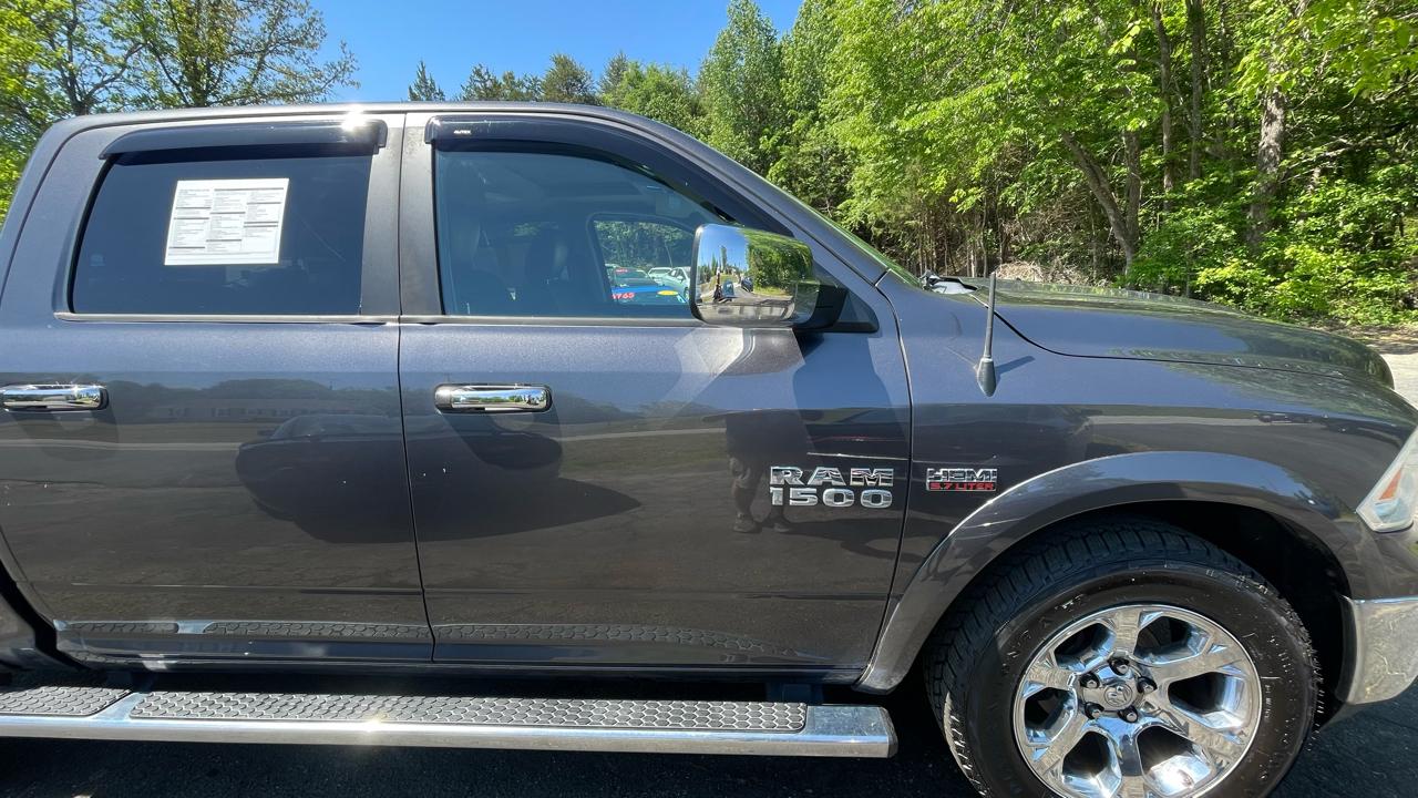 RAM 1500 Laramie Crew Cab SWB 4WD 2016