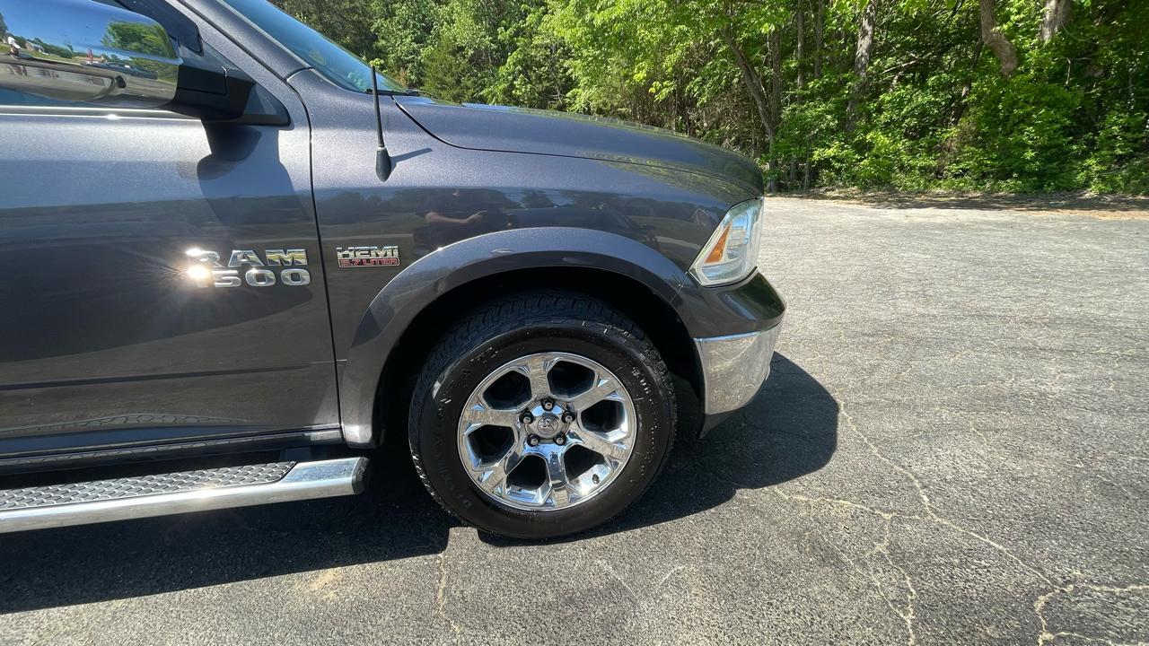 RAM 1500 Laramie Crew Cab SWB 4WD 2016