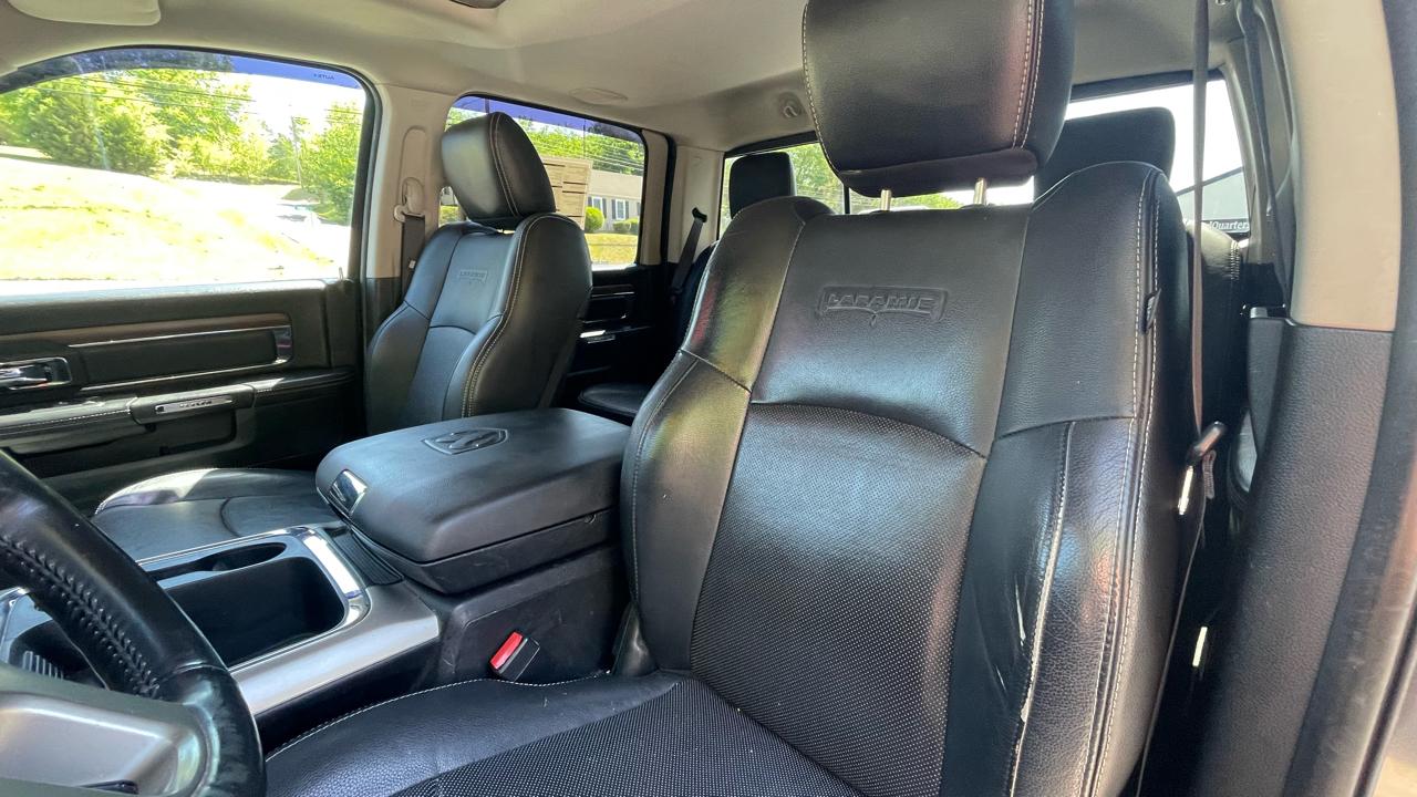 RAM 1500 Laramie Crew Cab SWB 4WD 2016