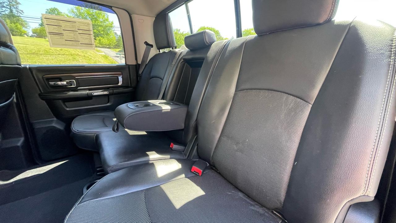 RAM 1500 Laramie Crew Cab SWB 4WD 2016