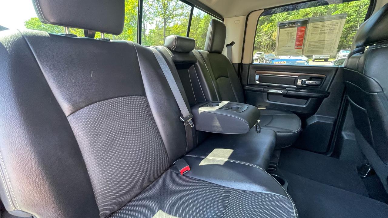 RAM 1500 Laramie Crew Cab SWB 4WD 2016