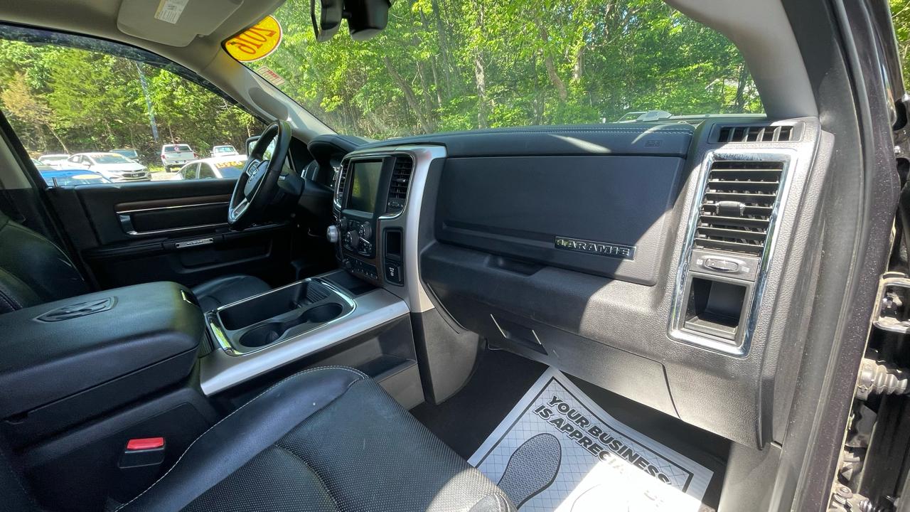 RAM 1500 Laramie Crew Cab SWB 4WD 2016