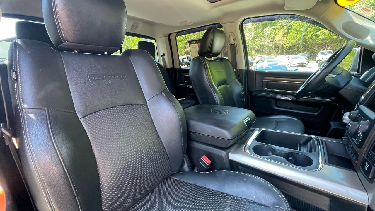 RAM 1500 Laramie Crew Cab SWB 4WD 2016