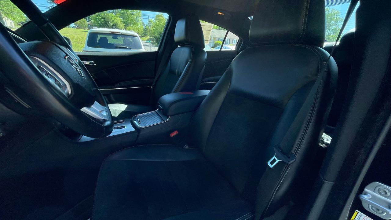 Dodge Charger R/T 2011