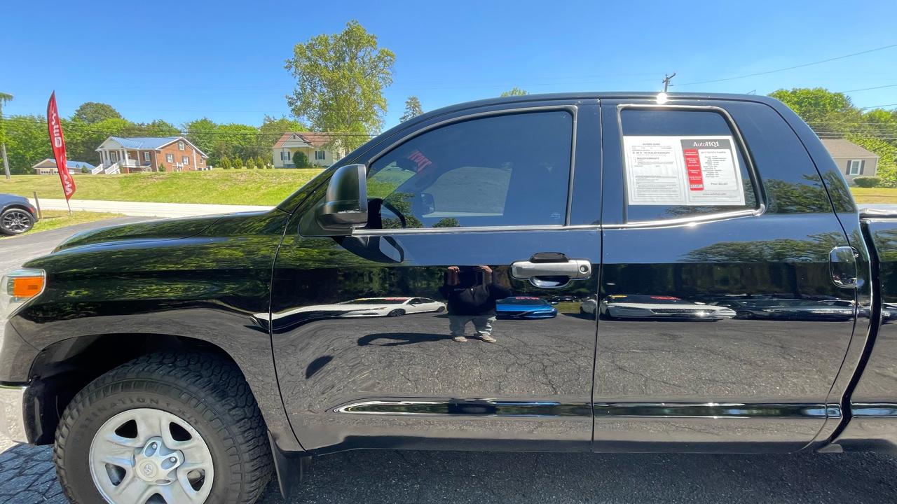 Toyota Tundra SR5 4.6L V8 Double Cab 4WD 2017