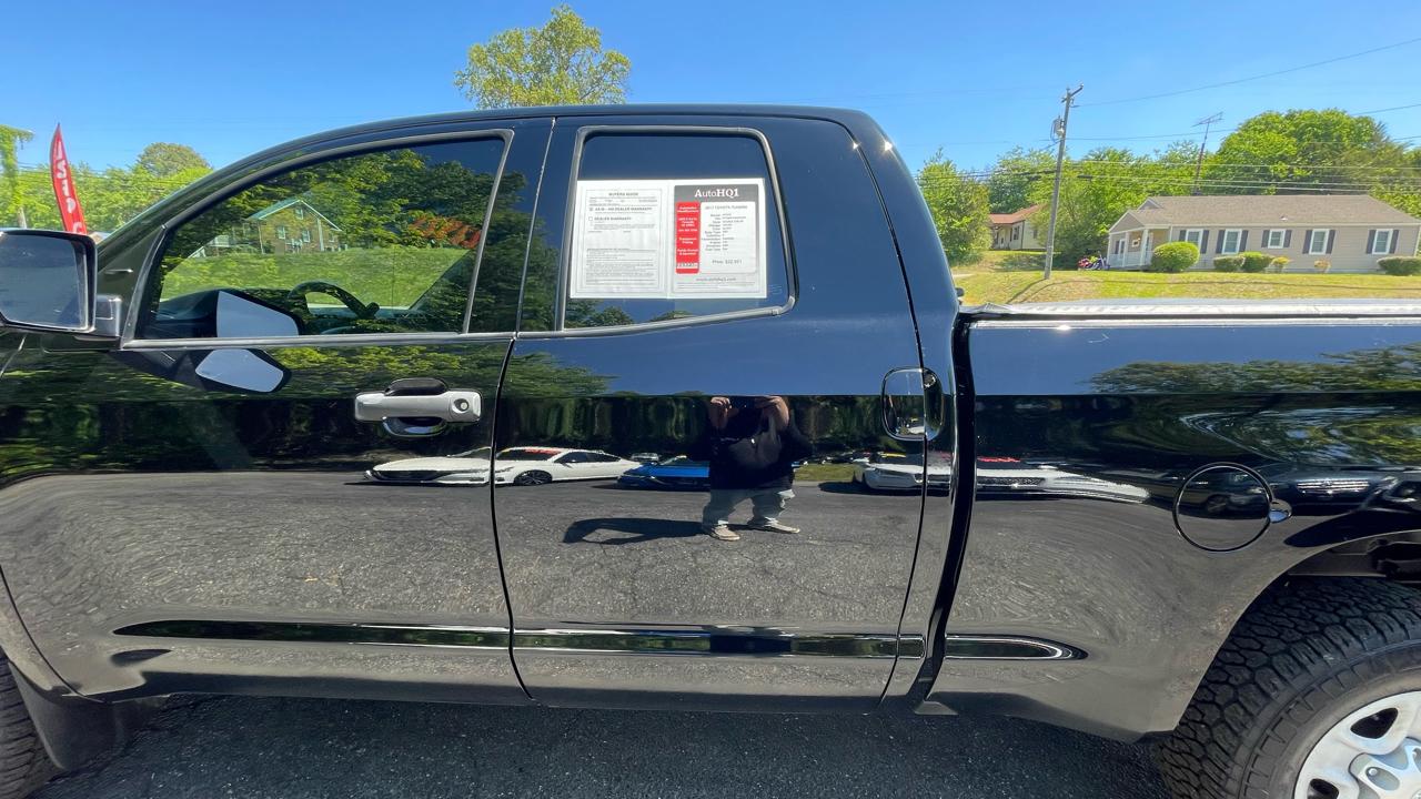 Toyota Tundra SR5 4.6L V8 Double Cab 4WD 2017