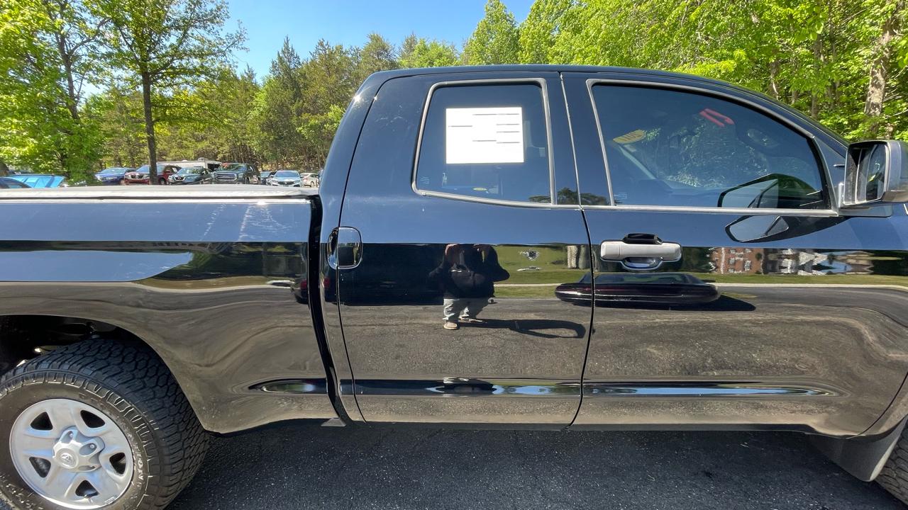 Toyota Tundra SR5 4.6L V8 Double Cab 4WD 2017