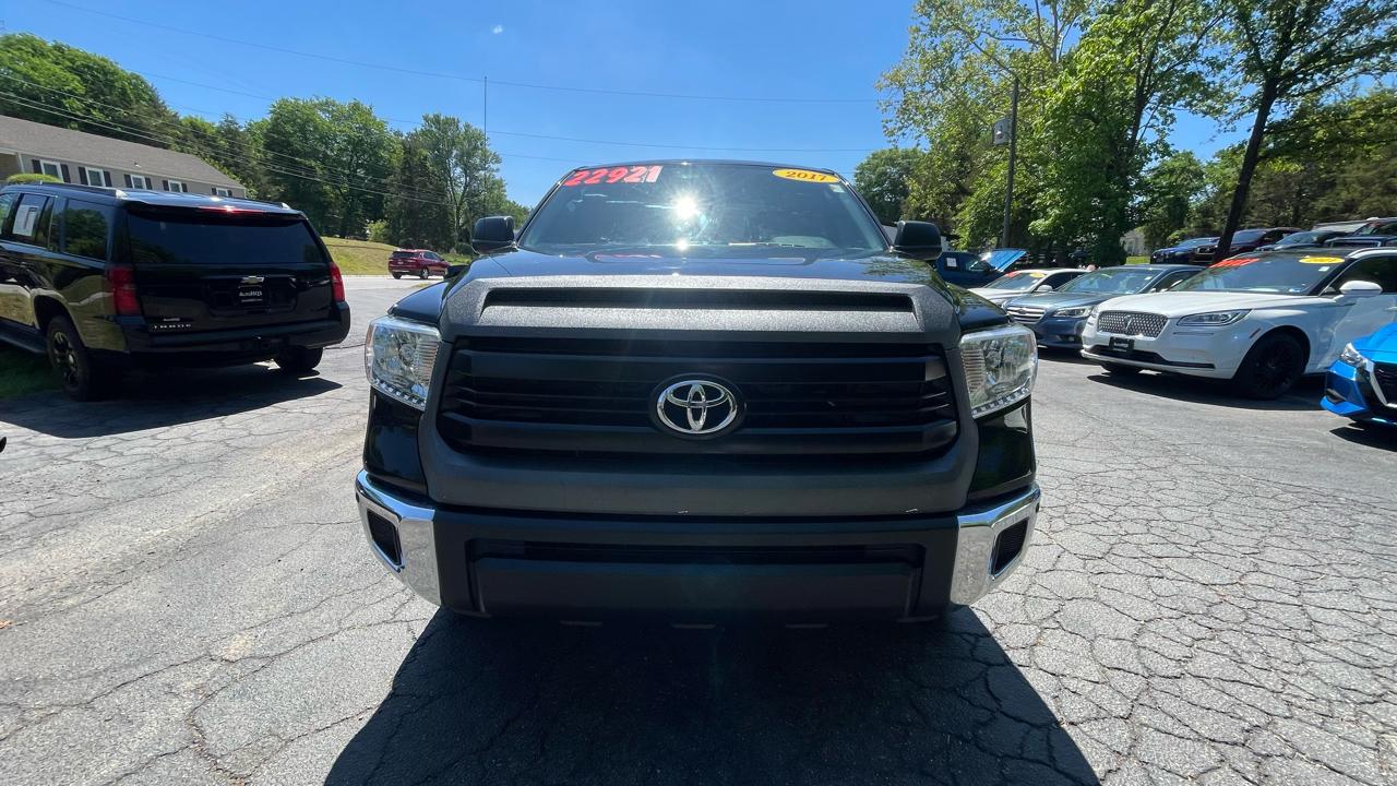 Toyota Tundra SR5 4.6L V8 Double Cab 4WD 2017