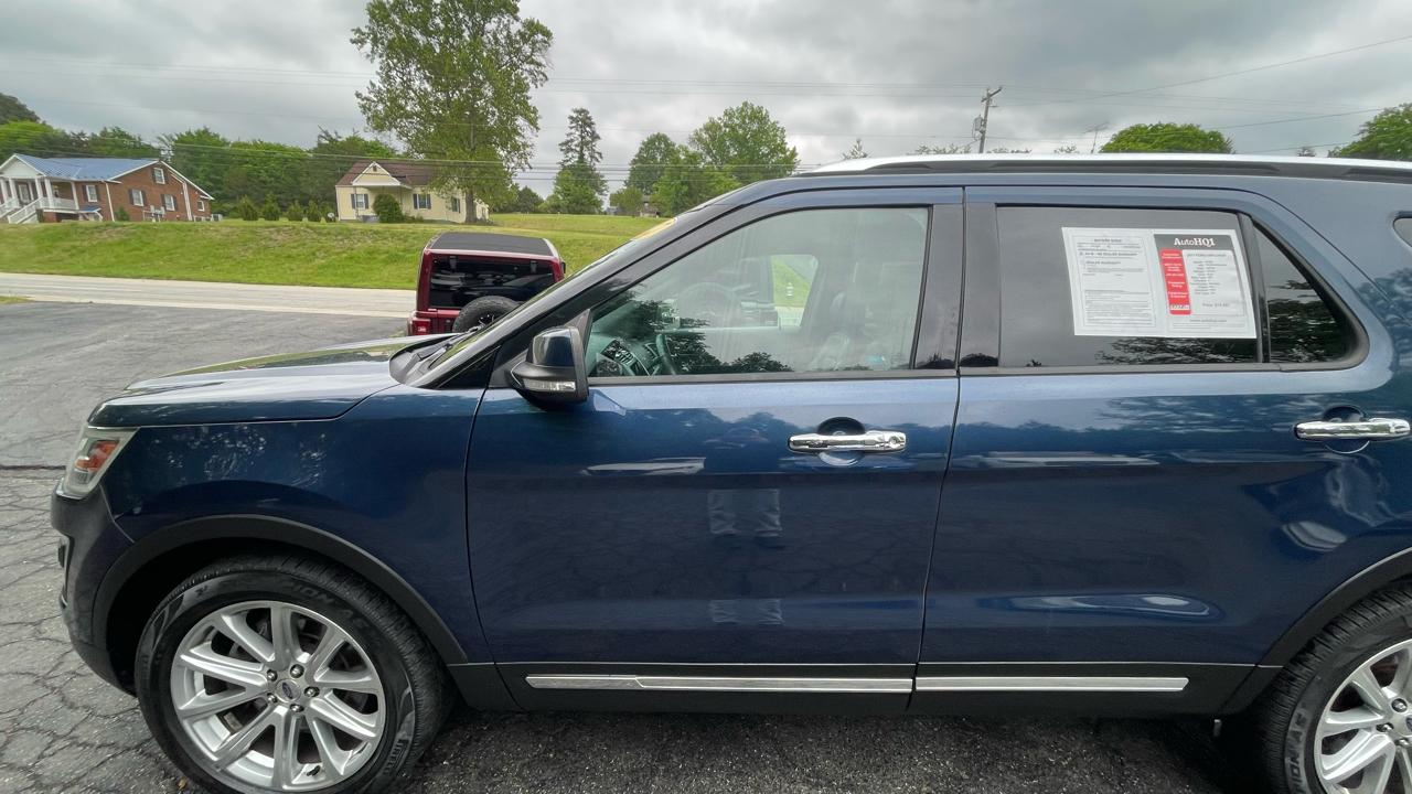 Ford Explorer Limited 4WD 2017