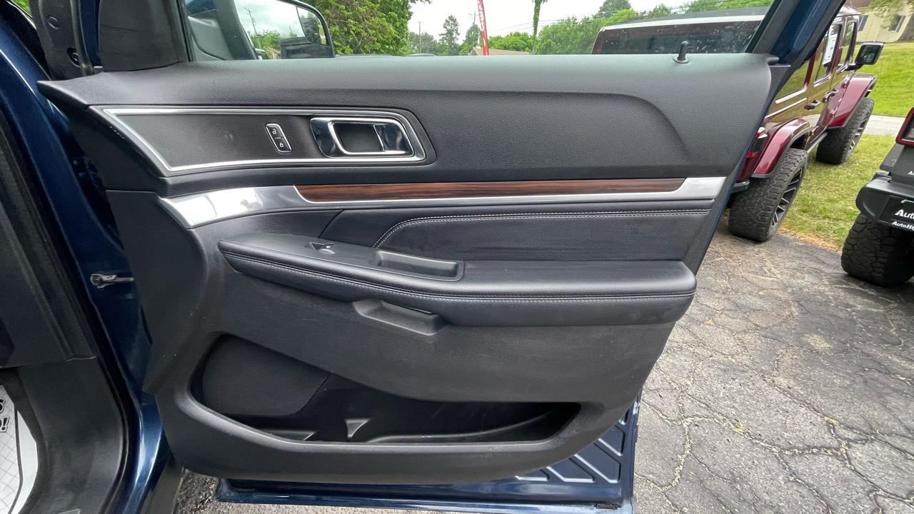 Ford Explorer Limited 4WD 2017