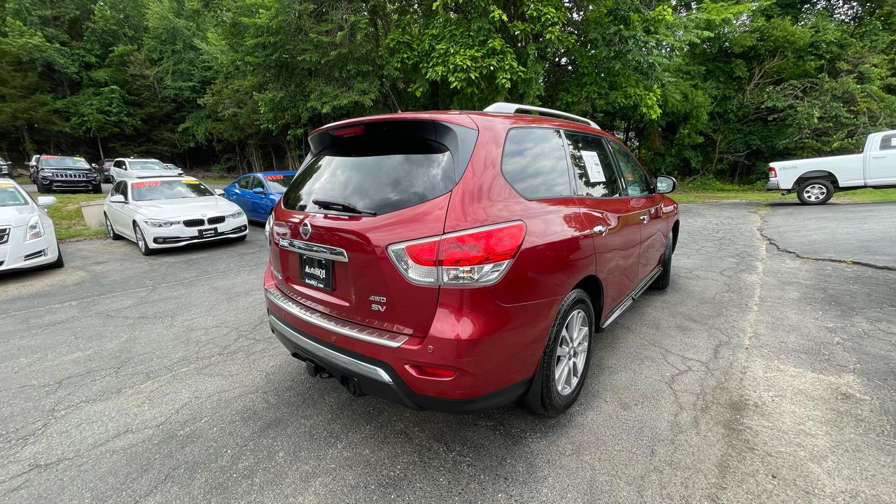 Nissan Pathfinder SV 4WD 2014