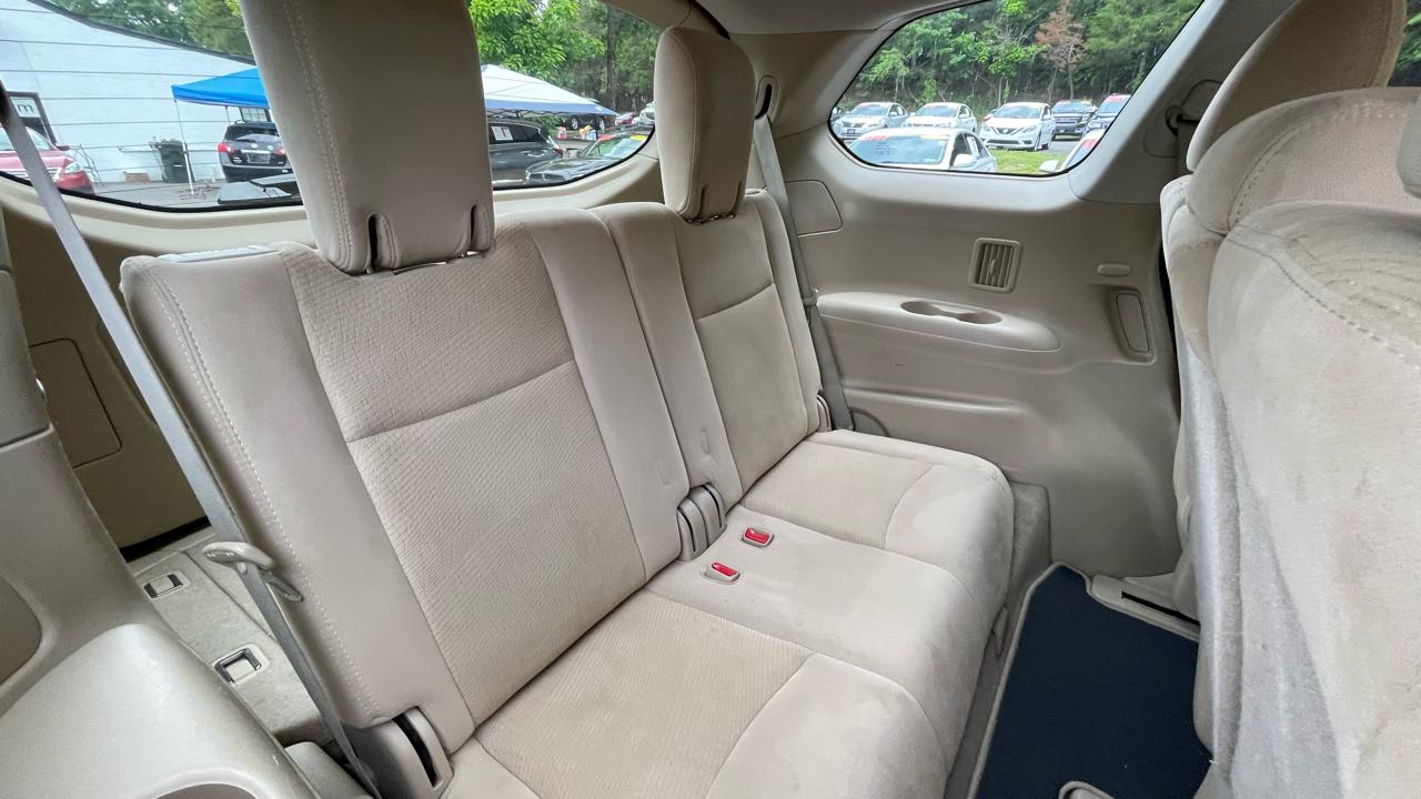 Nissan Pathfinder SV 4WD 2014