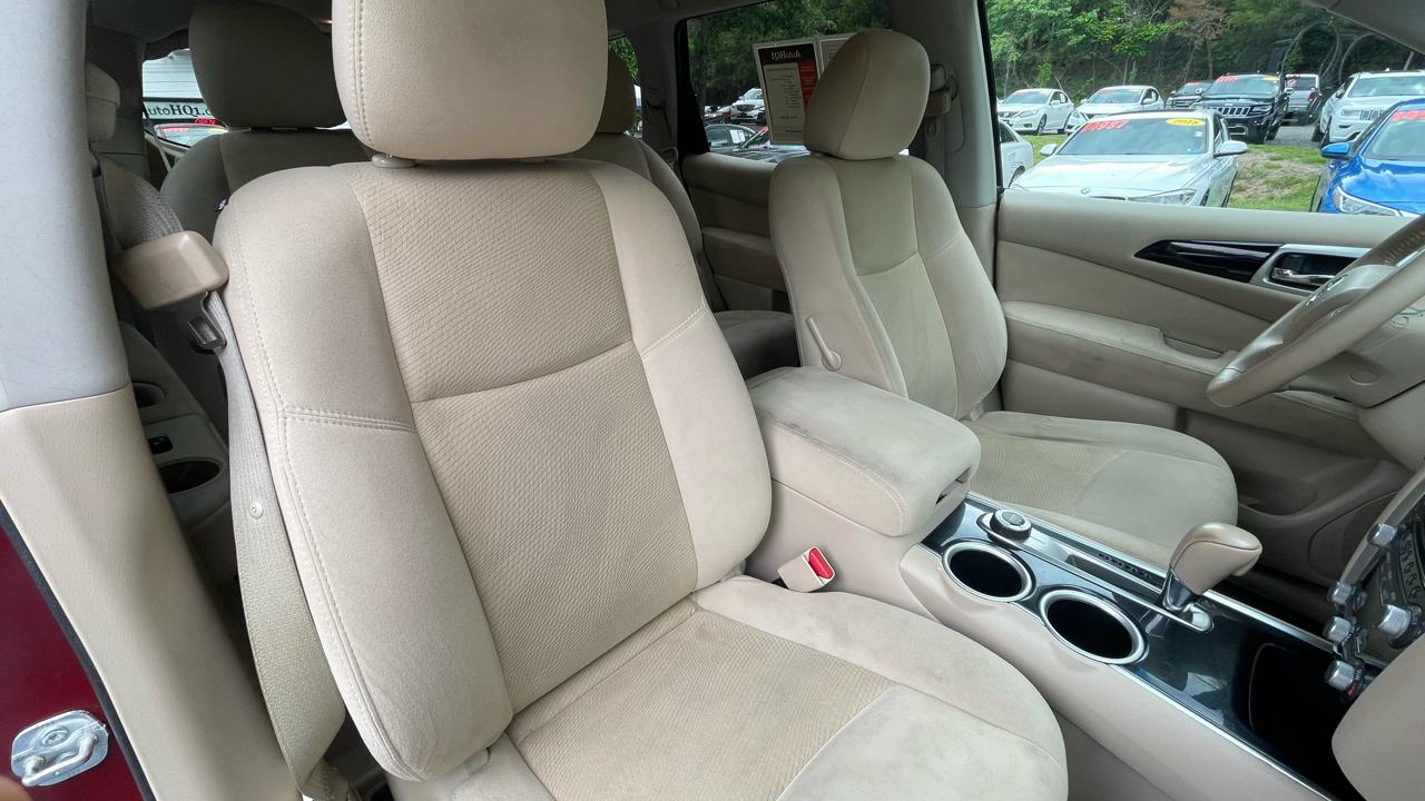 Nissan Pathfinder SV 4WD 2014
