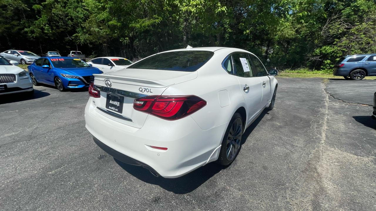 Infiniti Q70L  2017