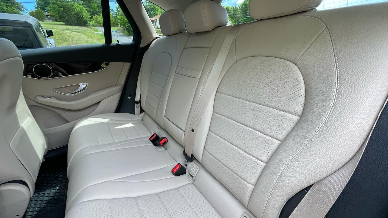 Mercedes-Benz GLC-Class GLC300 4MATIC 2016