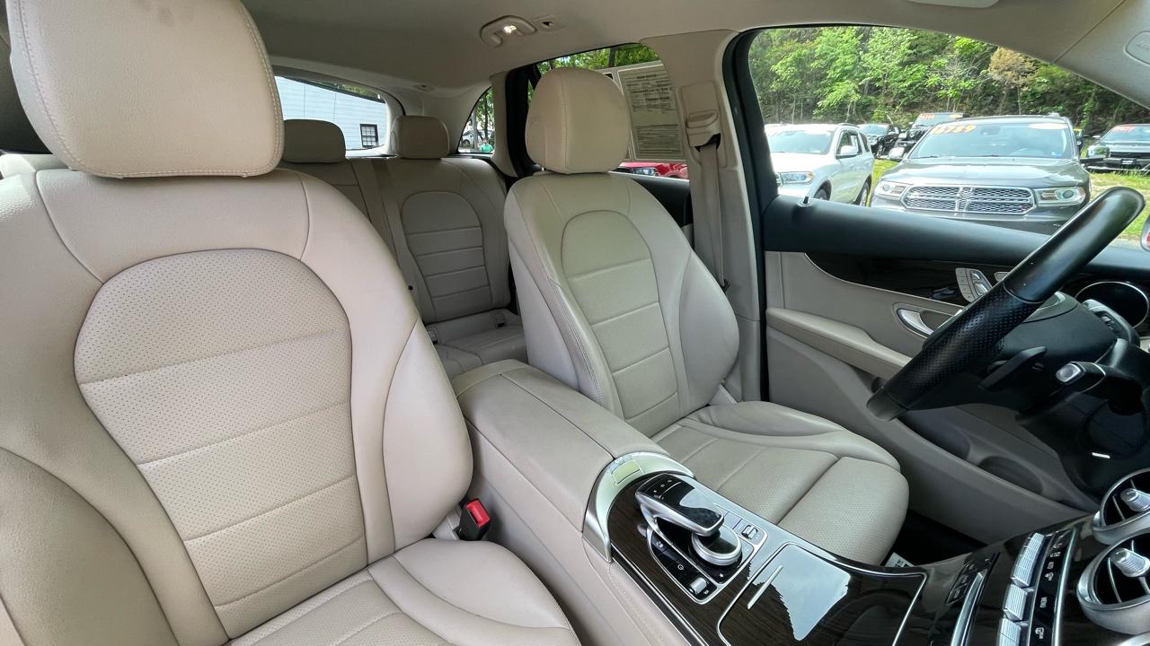 Mercedes-Benz GLC-Class GLC300 4MATIC 2016