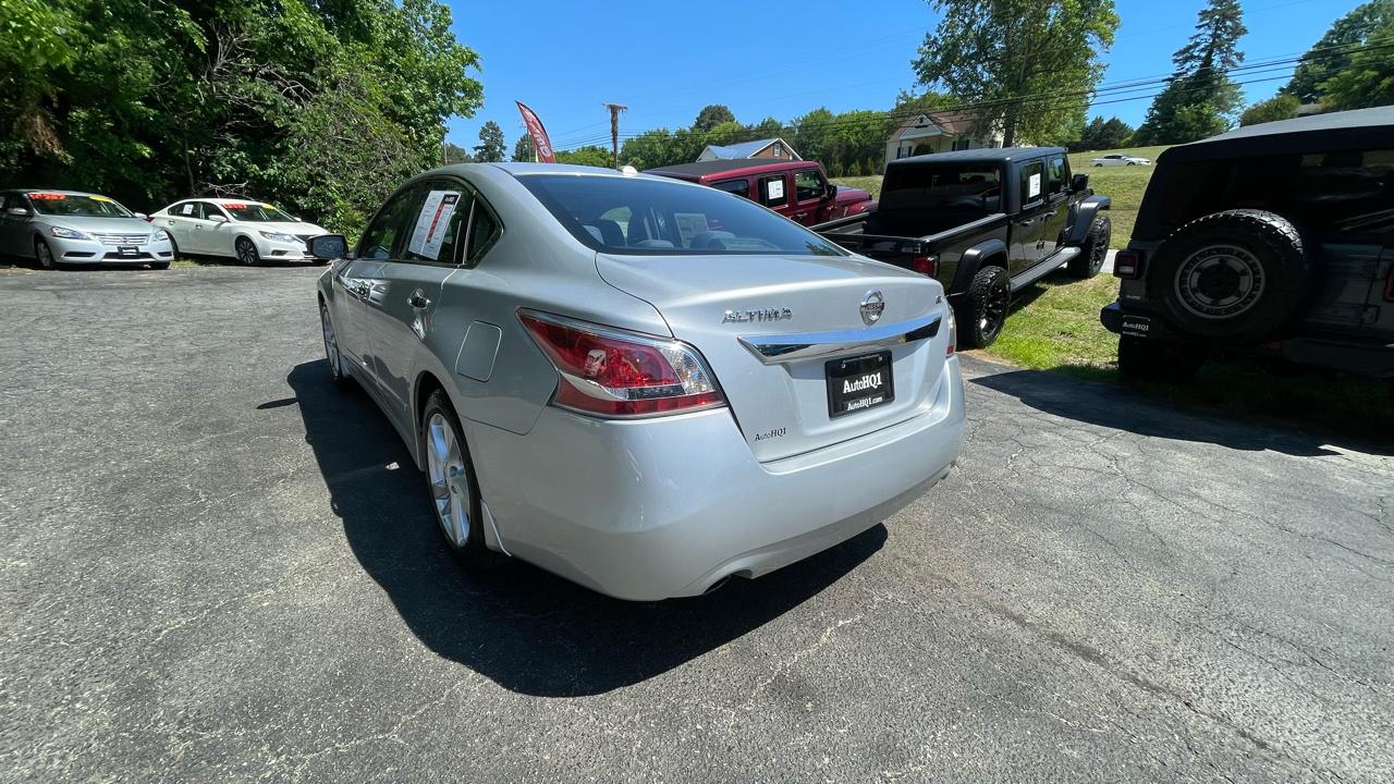 Nissan Altima 2.5 SV 2015