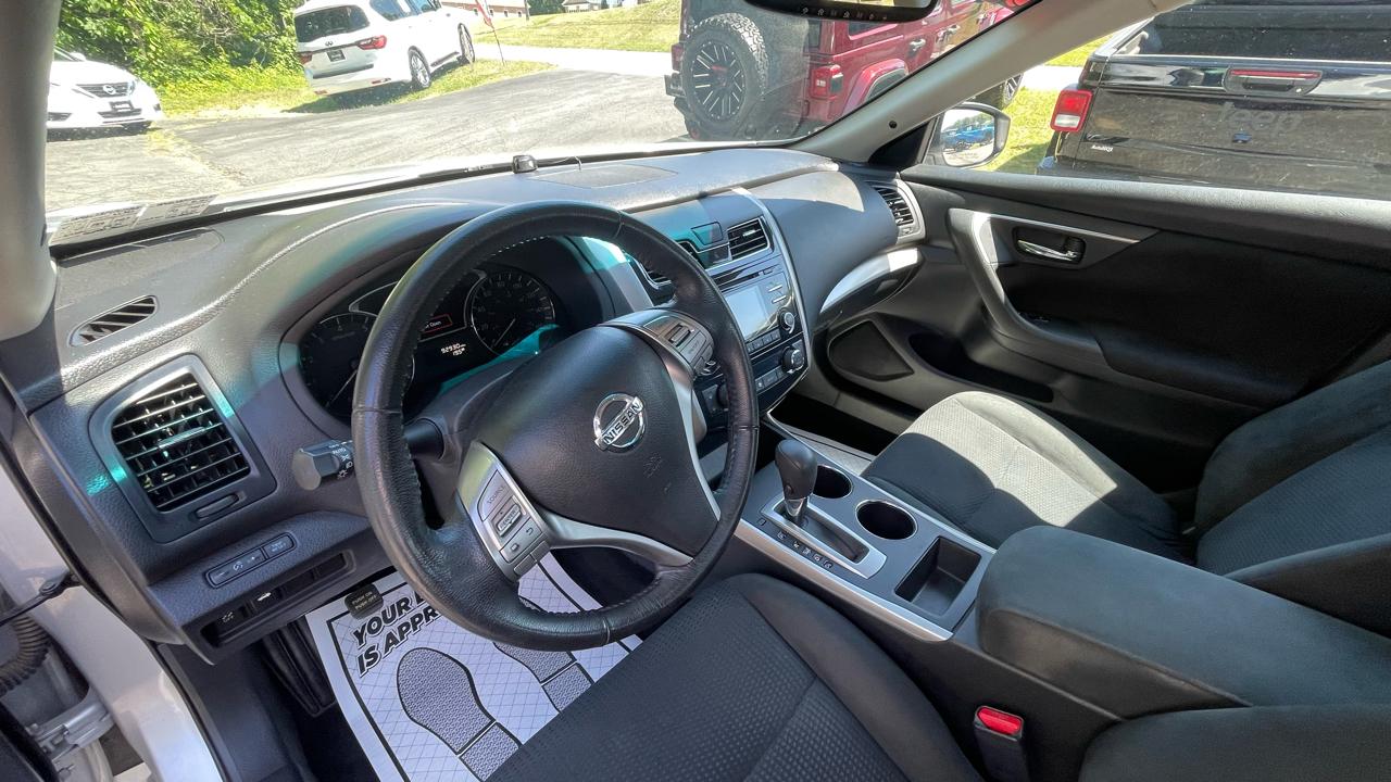 Nissan Altima 2.5 SV 2015