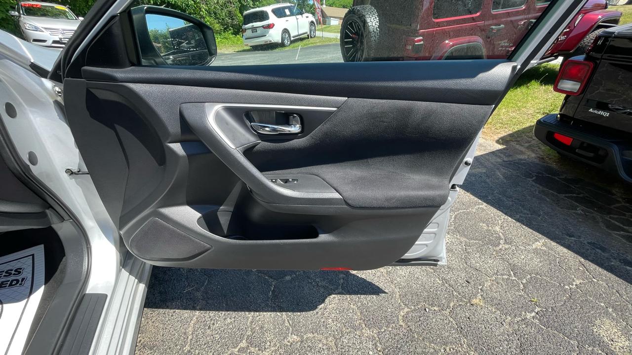 Nissan Altima 2.5 SV 2015